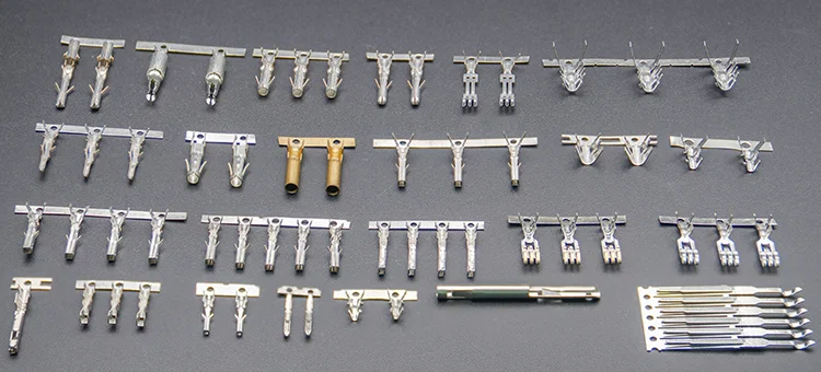 PCBはんだ端子コネクタ、真鍮オス端子コネクタ、OEM精密スタンピング端子コネクタ