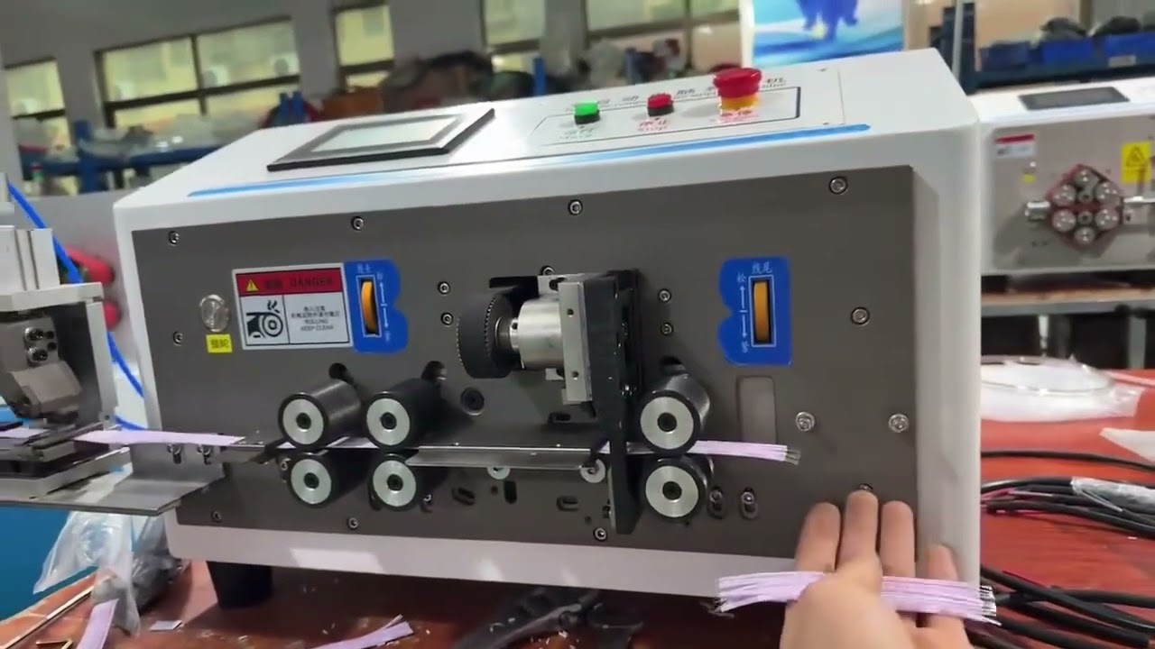Fully Automatic 6 Wheel Wire Stripping Machine Cutting Wiring Harness with Splitting Function Real