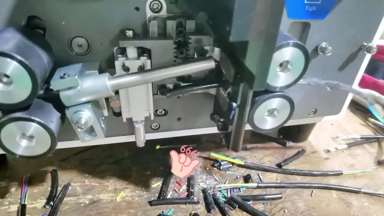 Five-Core Wire Inner and Outer Sheath Stripping Machine for Superior Stripping Results